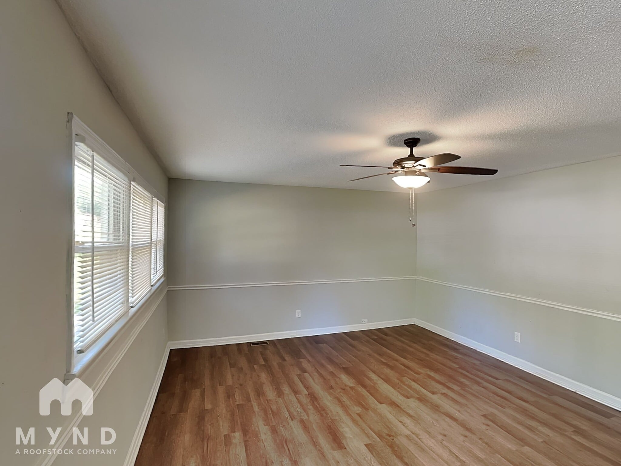 Building Photo - 3624 Somerset Dr