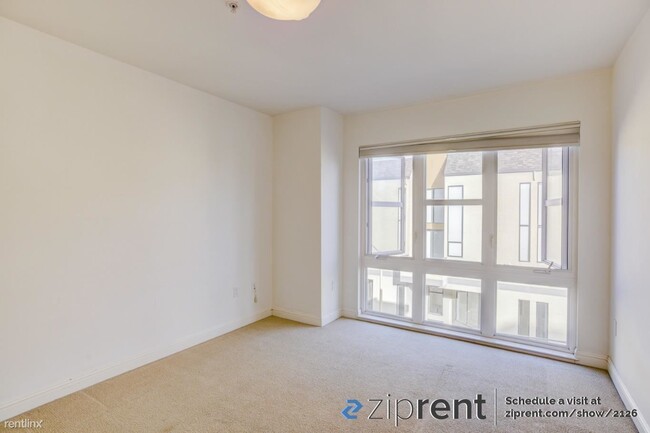 Building Photo - 1 br, 1 bath Condo - 470 Clementina Street...