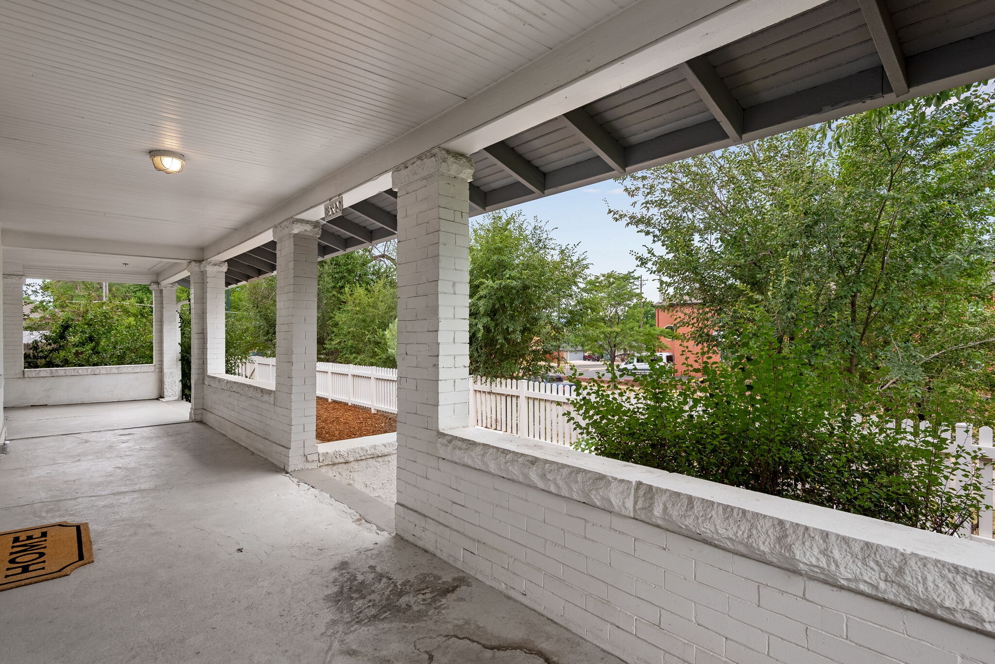 Building Photo - 1478 S University Blvd