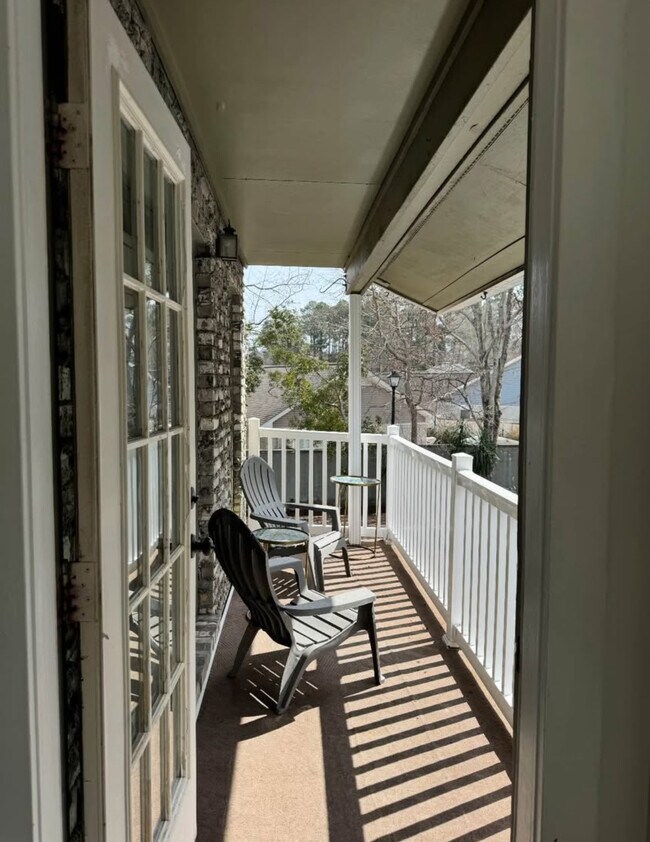 Building Photo - 4710 Cobblestone Dr