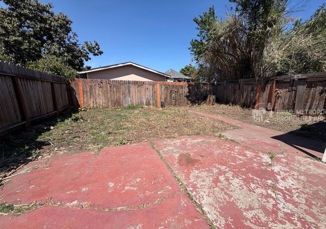 Building Photo - 1715 82nd Ave