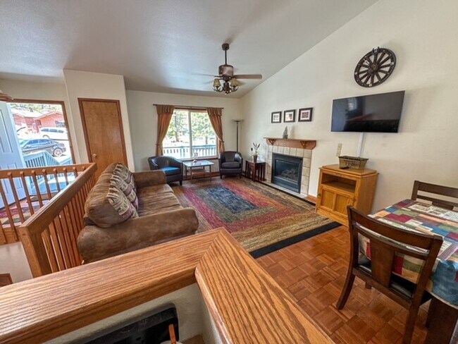 Building Photo - 155 Bison Dr
