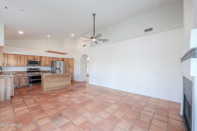 Building Photo - 13246 S 34th Way