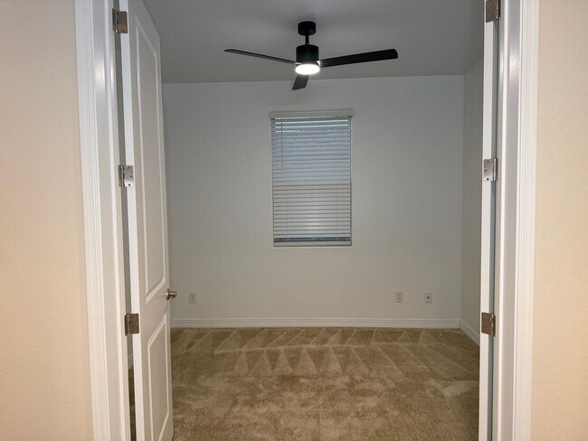 Building Photo - 1673 N St Francis Pl