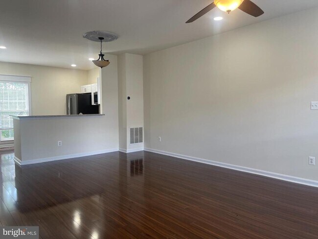 Building Photo - 24673 Nettle Mill Square