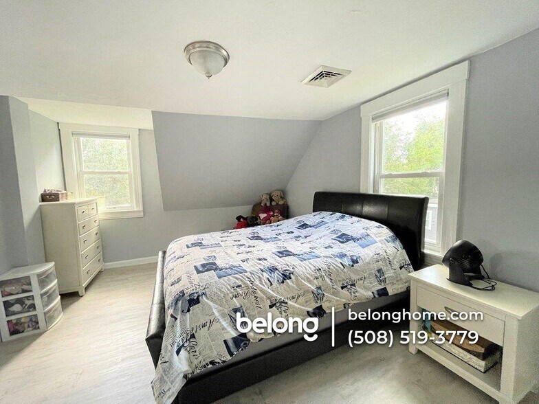 Building Photo - 204 Millbury Ave