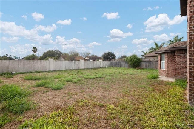 Building Photo - 14 Harvard Ave