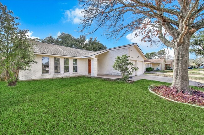 Building Photo - 21311 Park Rock Ln