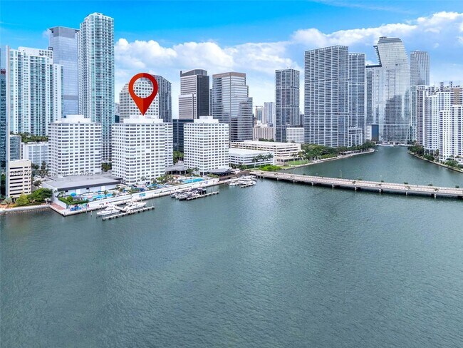 Building Photo - 801 Brickell Bay Dr