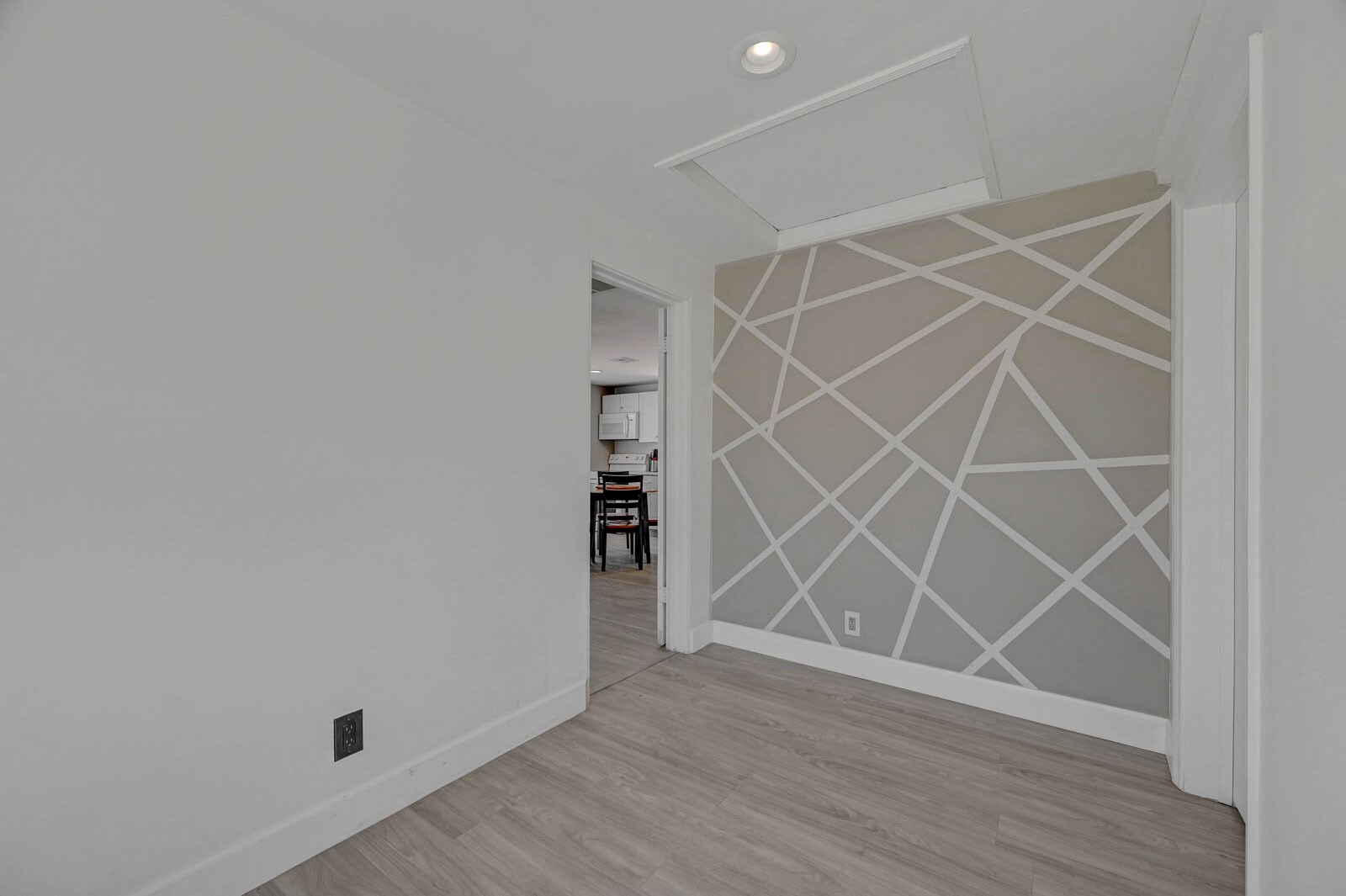 Building Photo - 1122 S 10th St