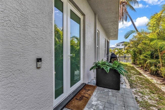 Building Photo - 276 Lewis Cir