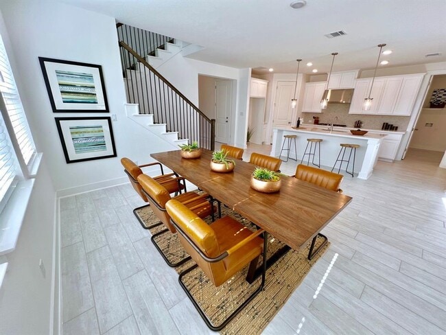 Building Photo - 4640 Modena Bay Bend
