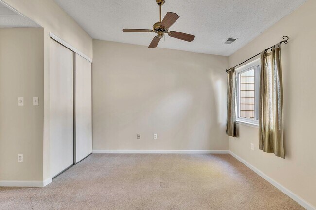 Building Photo - 11041 Villaridge Ct