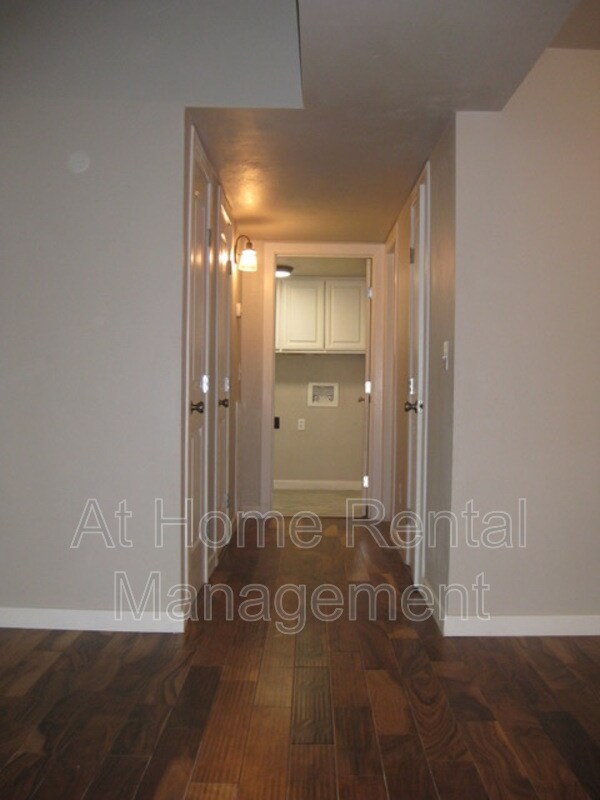 Building Photo - 9224 S Hudson Ave