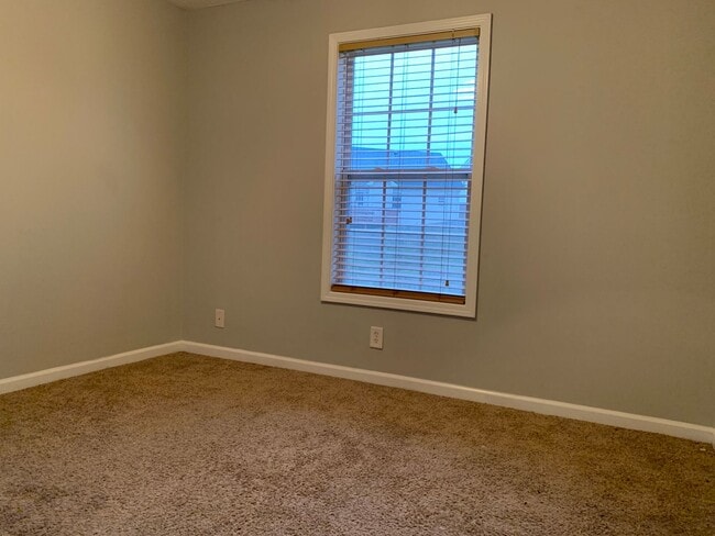 Building Photo - 946 Cobbler Dr