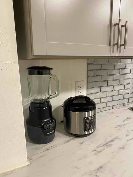 Building Photo - 1523 12th Ave N