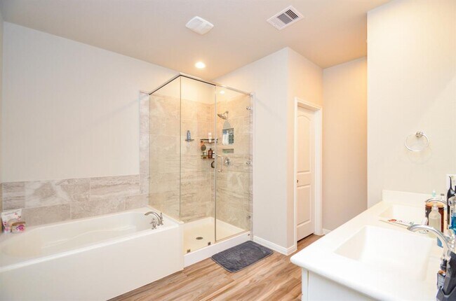 Building Photo - 12630 Beddington Ct