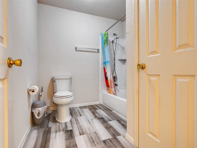 Building Photo - 19302 Juniper Vale Cir