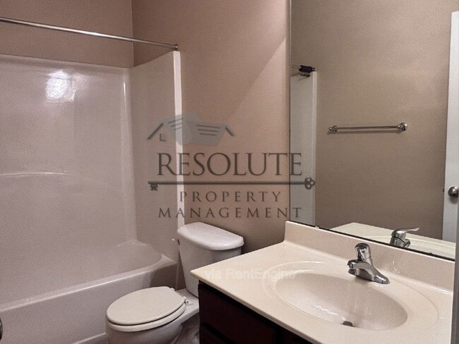 Building Photo - 5818 Myakka Ct