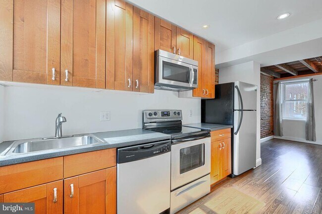 Building Photo - 1026 Patapsco St
