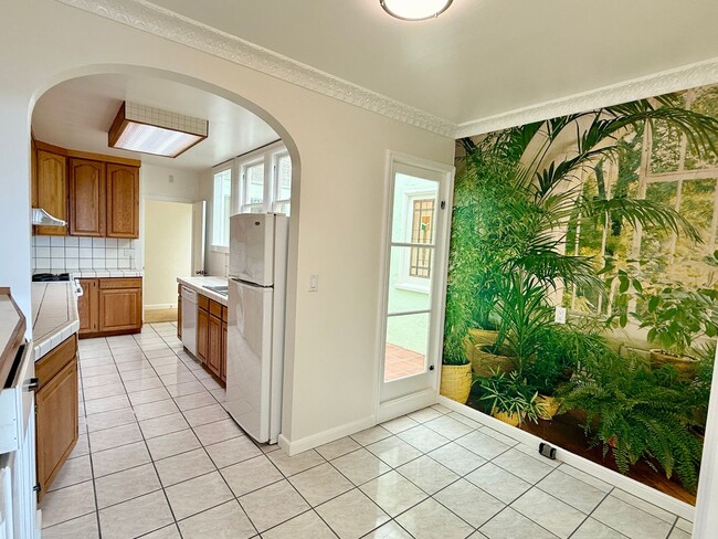 Building Photo - 1765 17th Ave