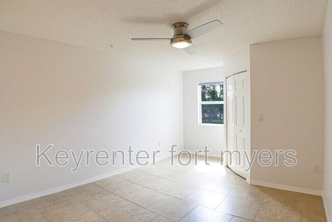 Building Photo - 8861 colonnades Ct W