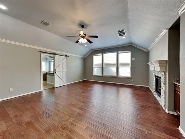 Building Photo - 229 Carrington Ln
