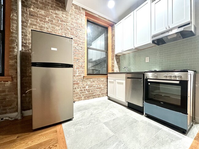 Floorplan - 122 La Salle Street