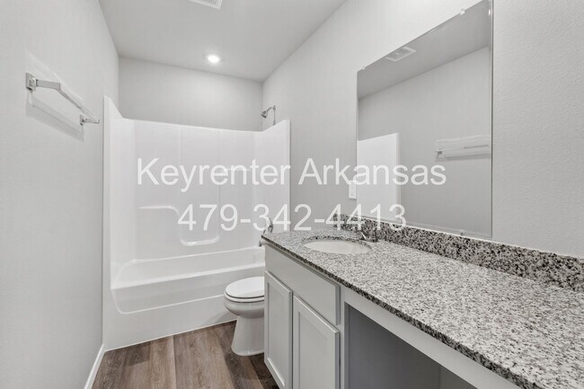 Building Photo - 920 Morningside Dr