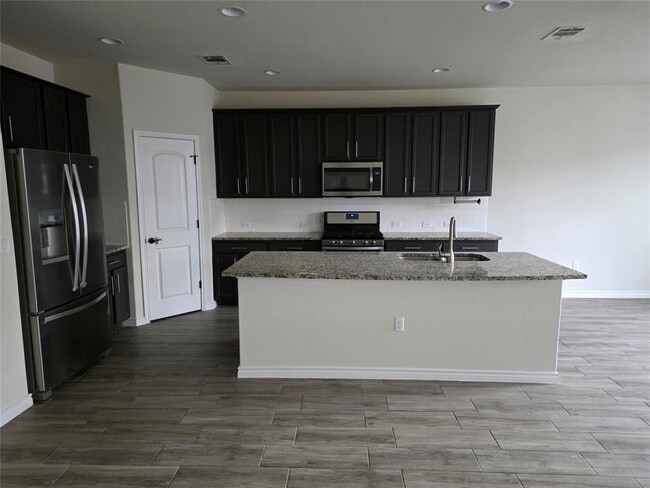 Building Photo - 14008 Eucalyptus Bnd