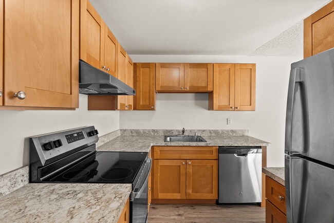 Kitchen - Orchard Ridge Apartments