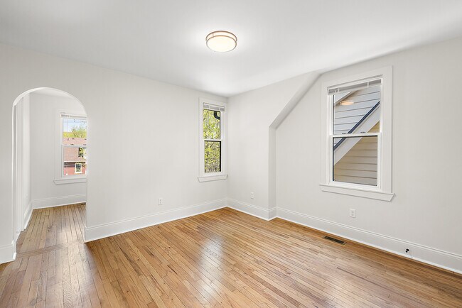 Building Photo - 7464 Woodrow Wilson St