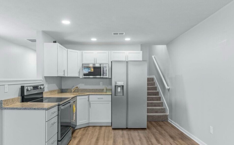 Building Photo - 528 N 20th St