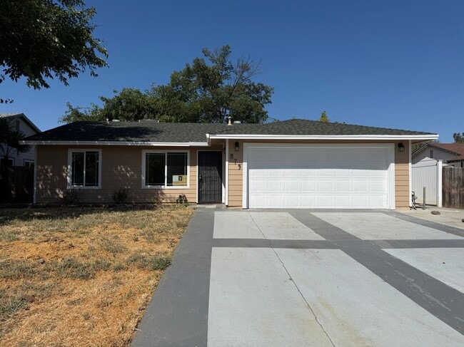 Building Photo - 879 Baywood Way