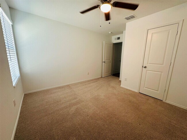 Building Photo - NWISD 4/2/2 Move-In Ready 2-1-26