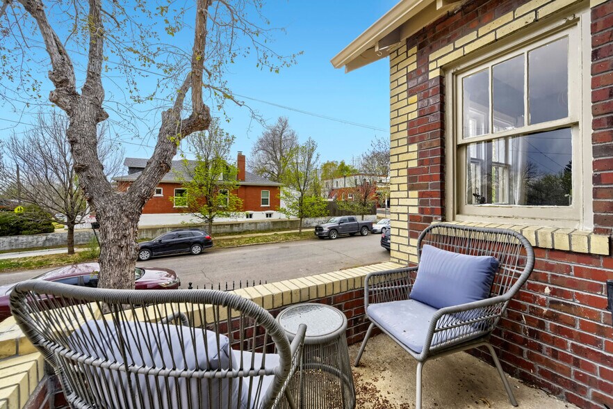 Building Photo - 3305 N Clay St