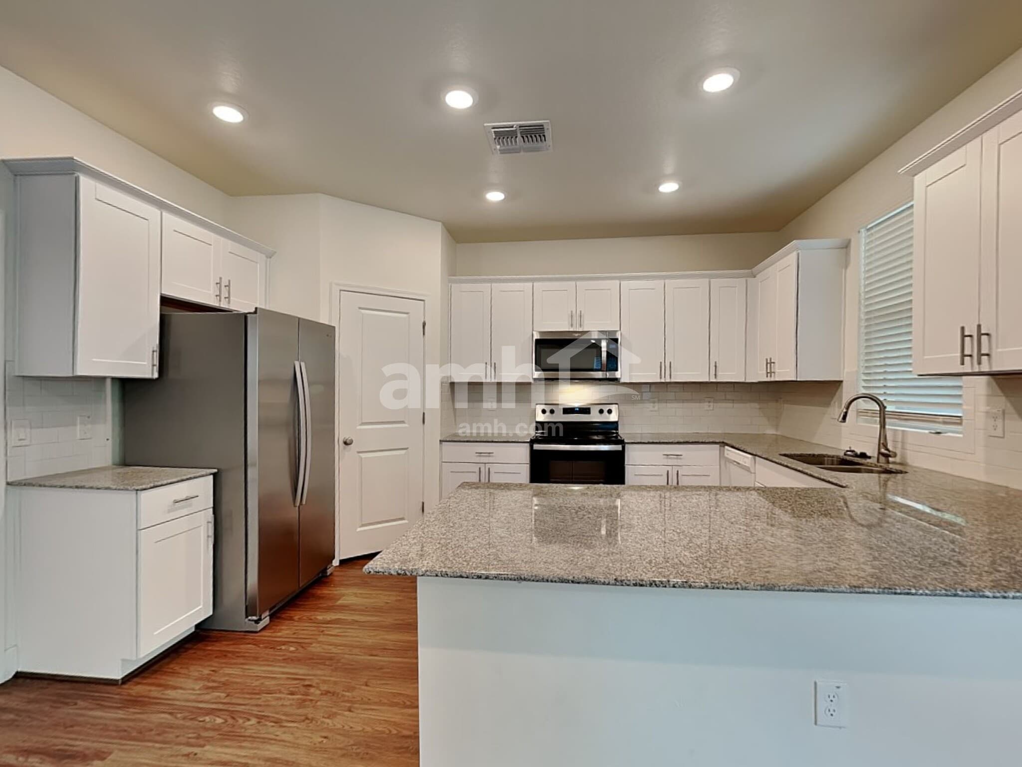 Building Photo - 678 W Laredo Ave
