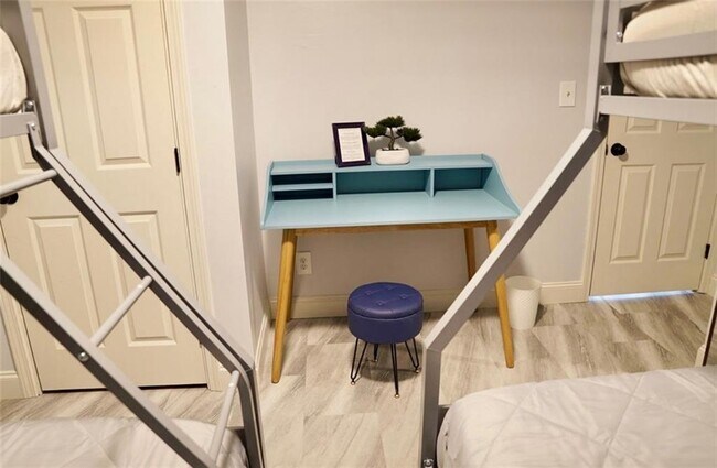 Building Photo - 3812 Clovis Ct NW