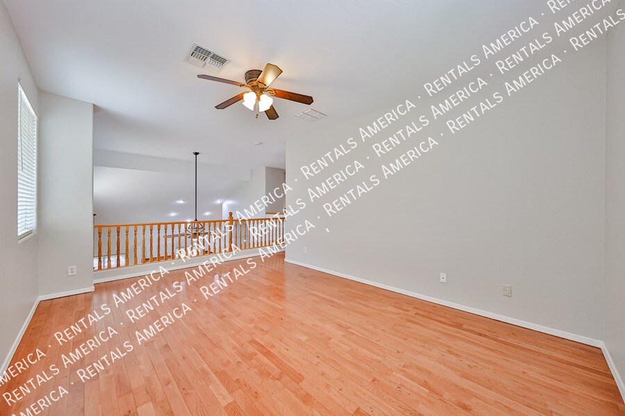 Building Photo - 9710 S 45th Ave
