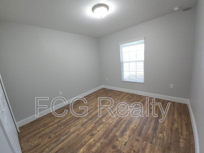 Building Photo - 4750 SW 139th St Rd