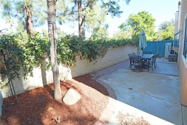 Building Photo - 17749 Gazania Dr