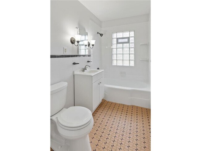 bathroom - 5421 Chicago Ave