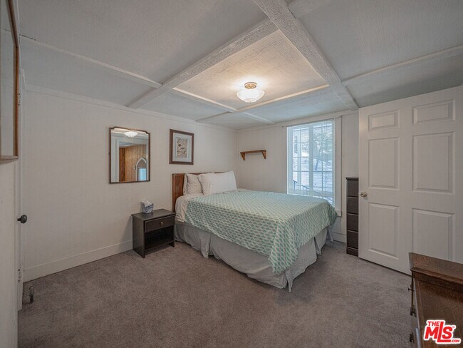 Building Photo - 233 Corona Cir