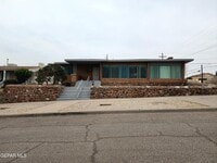 Building Photo - 3431 Aurora Ave