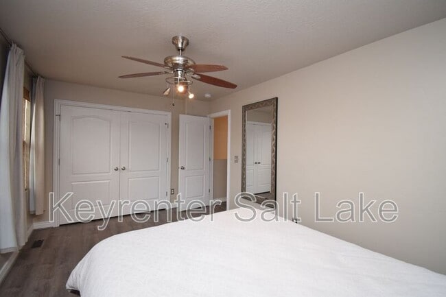 Building Photo - 10533 S Oquirrh Lk Rd