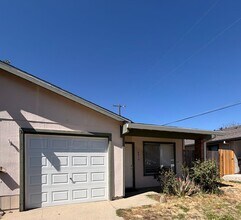 Building Photo - 6013-6013 Woodminster Cir