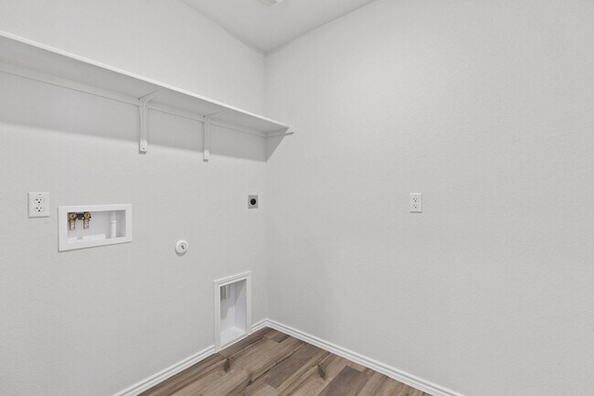 Building Photo - 504 Wyatt Wy