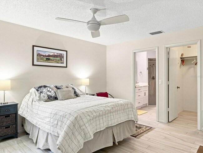 Building Photo - 3450 Tallywood Ln