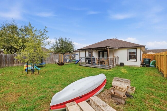 Building Photo - 411 Copper Ln