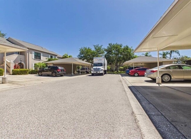Building Photo - 2450 Pelican Ct